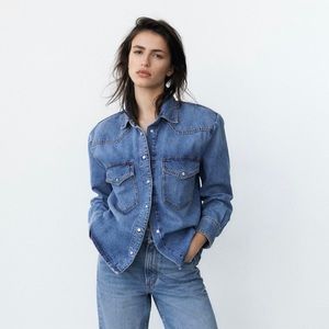 Zara Blogger’s Favorite: Shoulder Pad Denim Shirt